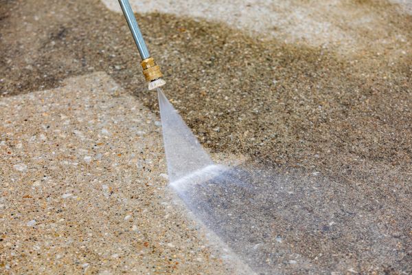 Cost of Sidewalk Stain Removal in Carlisle
