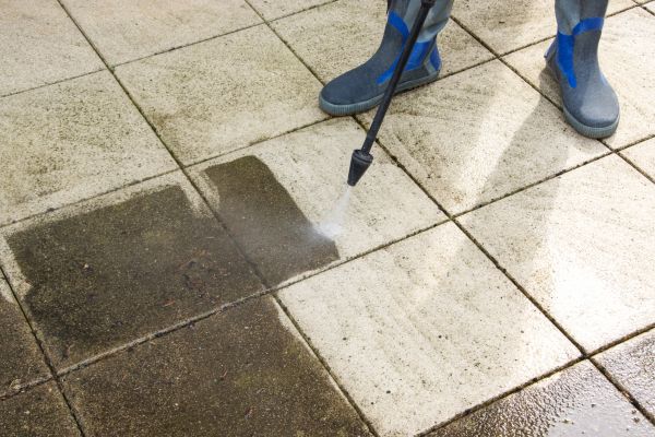 Cost of Outdoor Concrete Cleaning in Carlisle